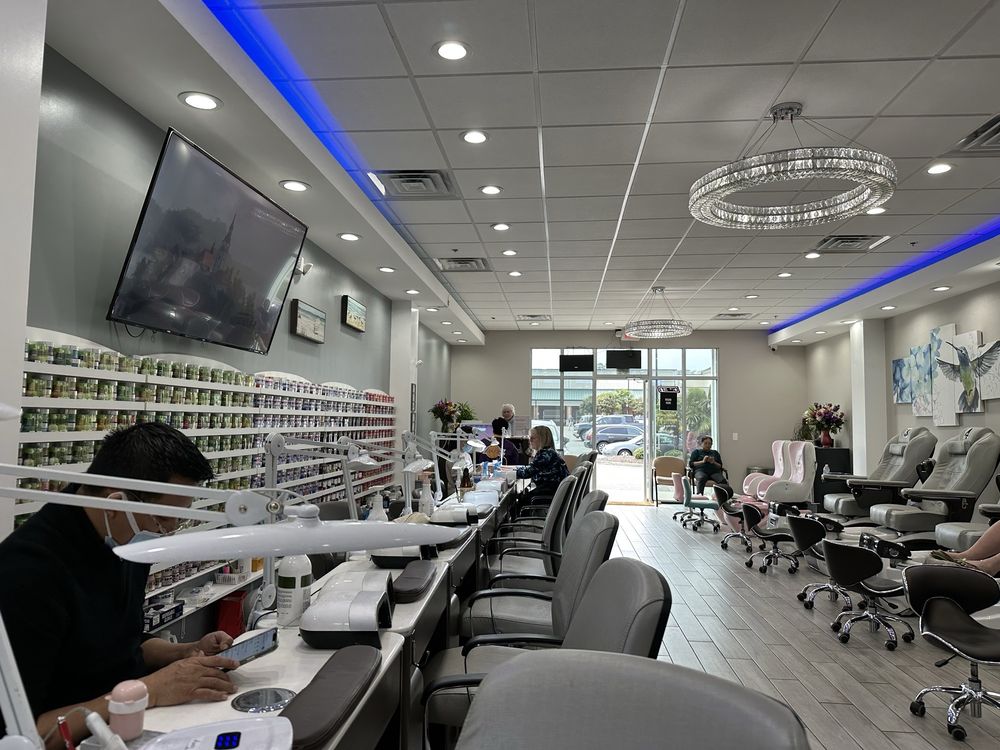 Oasis Nails Logo
