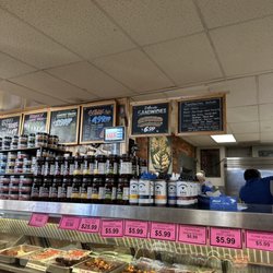 Sonnenberg's Market - Meat! And sandwiches