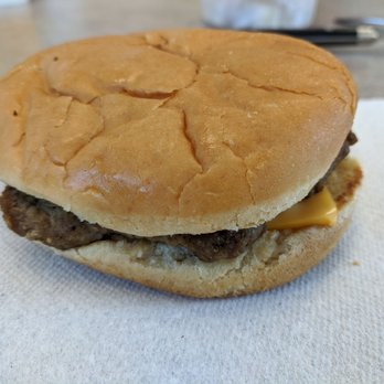ARCO - Cheeseburger. - Gas Stations Near Me - Rancho Cordova, California