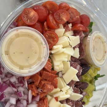 Dots Cafe - Italian Chopped Salad - Cafes Near Me - Pasadena, California