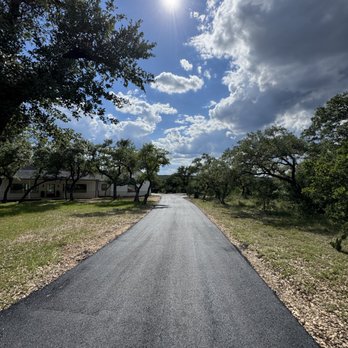 Complete Seal Coating and Crack Repair - Masonry/Concrete Near Me - Bertram, Texas