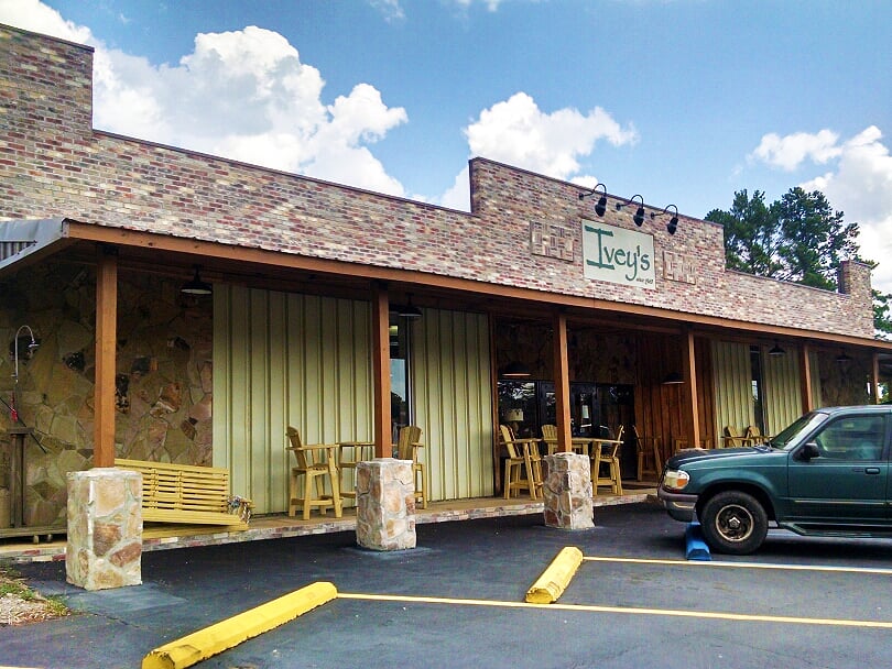 IVEY’S OUTDOOR & FARM SUPPLY Updated October 2024 108 N Westover