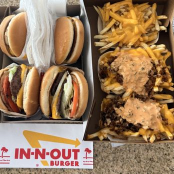 In-N-Out Burger - 2 plain cheeseburgers, 2 double doubles with onions, 2 animal fries and 1 cheese fries - Fast Food Near Me - Henderson, Nevada In-N-Out Burger - 2 plain cheeseburgers, 2 double doubles with onions, 2 animal fries and 1 cheese fries - Fast Food Near Me - Henderson, Nevada