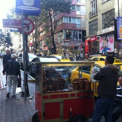 Valikonağı Simitçisi