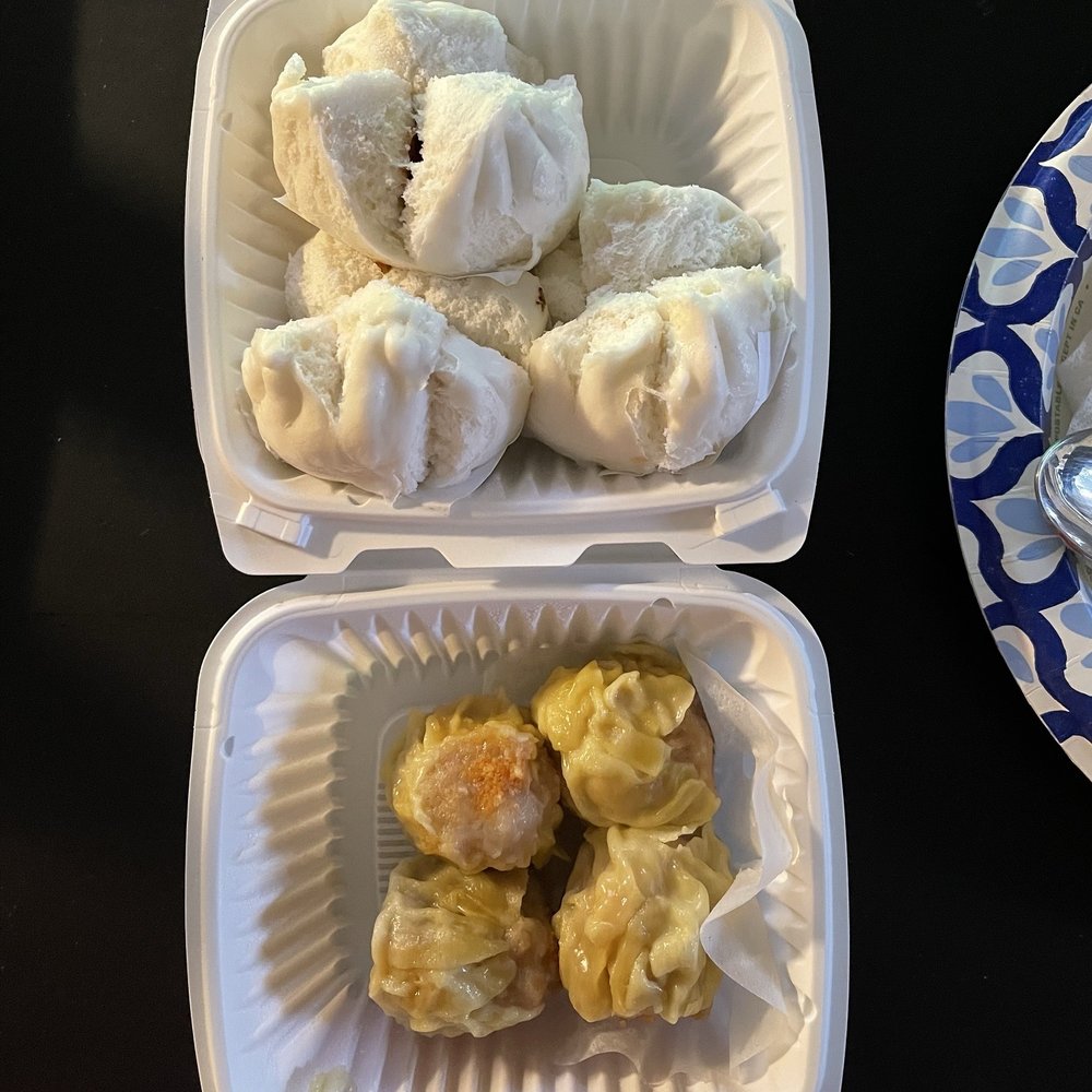 Gim's Chinese Kitchen Express - Shumai 燒賣 (4) & BBQ Pork Buns 叉燒包 (3) - Chinese Near Me - Alameda, California Gim's Chinese Kitchen Express - Shumai 燒賣 (4) & BBQ Pork Buns 叉燒包 (3) - Chinese Near Me - Alameda, California