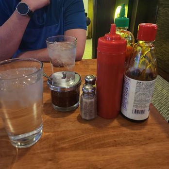 La Cà 38th - Condiments on table - Vietnamese Near Me - Tacoma, Washington
