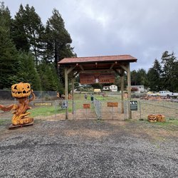 Lakeside Junction Dog Park - Good view! One side is for small dogs. One side is for large dogs.