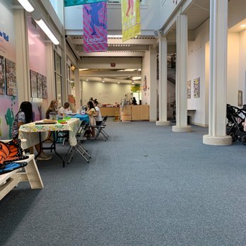 Hawaii Children's Discovery Center - Entrance - Venues & Event Spaces Near Me - Honolulu, Hawaii