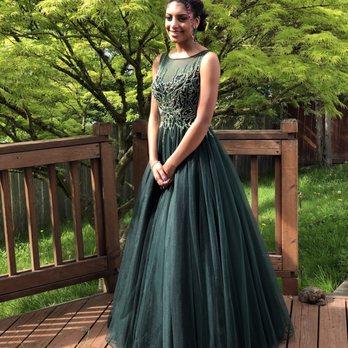 Sokhim's Alterations and Tailoring Services - Sewing & Alterations Near Me - Everett, Washington