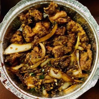 Hakka Village Chinese Restaurant - Dry Chilli Chicken - Chinese Near Me - Brampton, Ontario