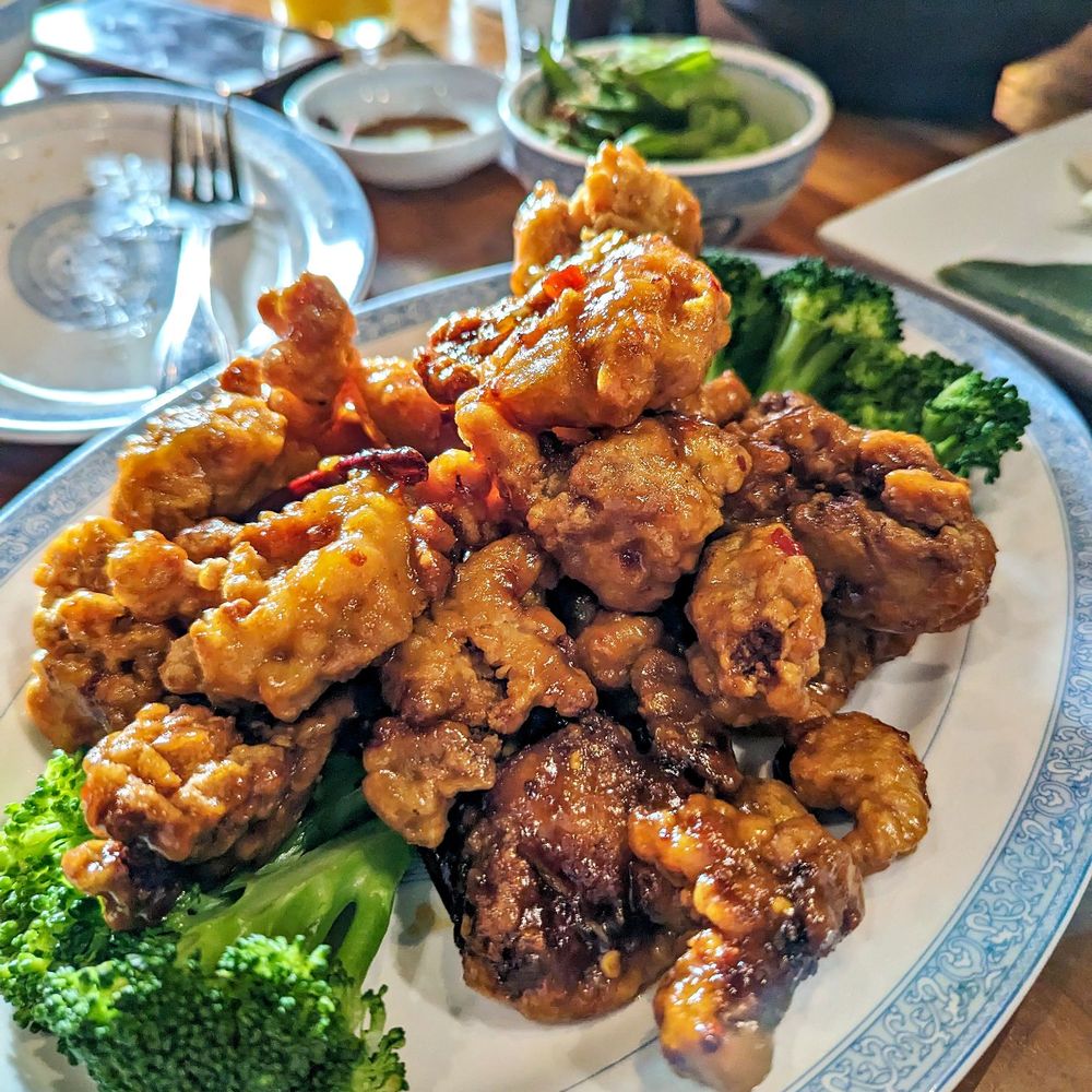 AO Hawaiian Hideout - Asian Fusion Near Me - Chicago, Illinois