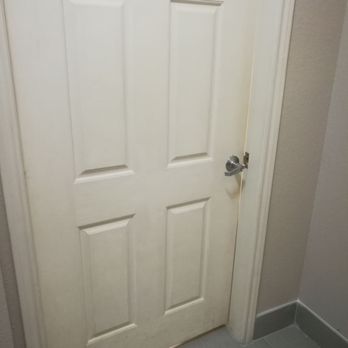 La Quinta by Wyndham Winnie - Bathroom door was filthy - Hotels Near Me - Winnie, Texas