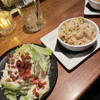 Hubbard Grille - Wedge Salad gfr vr and Mac & Cheese - New American Near Me - Columbus, Ohio