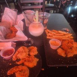 Favorites Restaurant & Lounge