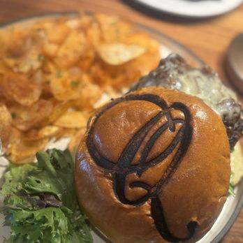 Q1227 Restaurant - Q1227 burger - New American Near Me - Roseville, California Q1227 Restaurant - Q1227 burger - New American Near Me - Roseville, California
