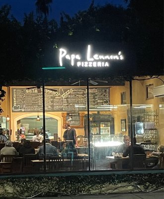 Papa Lennon's by null