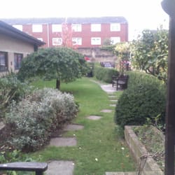 Homerton University Hospital - HOMERTON HOSPITAL GARDEN