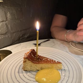 River Pointe Inn - Basque cheesecake with passionfruit curd - American Near Me - Rumson, New Jersey