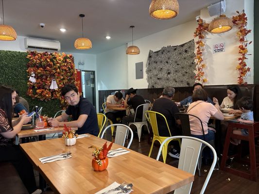 Arom Dee Thai by null