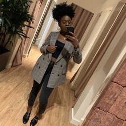 Aritzia - Large mirrors