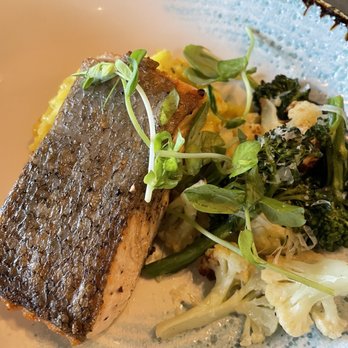 Oak + Violet - PAN-SEARED SALMON - New American Near Me - Menlo Park, California Oak + Violet - PAN-SEARED SALMON - New American Near Me - Menlo Park, California