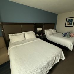 Holiday Inn Mayaguez & Tropical Casino - Two queen beds