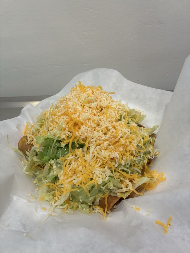 El Mofles Taco Shop