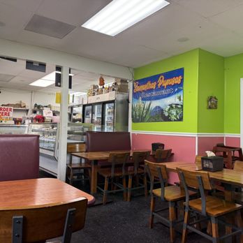 Samantha's Pupusas - Clean interior - Salvadoran Near Me - Hillsborough, North Carolina Samantha's Pupusas - Clean interior - Salvadoran Near Me - Hillsborough, North Carolina
