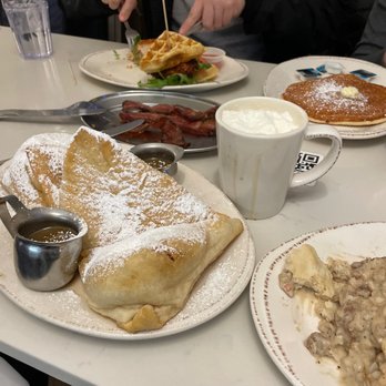 Syrup Downtown - Beignets - Breakfast & Brunch Near Me - Denver, Colorado Syrup Downtown - Beignets - Breakfast & Brunch Near Me - Denver, Colorado