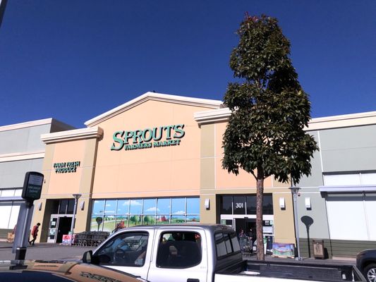 Sprouts Farmers Market by null
