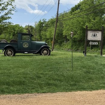 Leiper's Fork Distillery - Distilleries Near Me - Franklin, Tennessee Leiper's Fork Distillery - Distilleries Near Me - Franklin, Tennessee