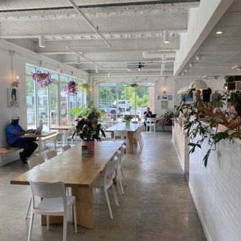 Futura Coffee Roasters - Sitting area - Coffee Roasteries Near Me - Amherst, Massachusetts Futura Coffee Roasters - Sitting area - Coffee Roasteries Near Me - Amherst, Massachusetts