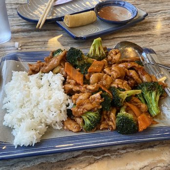Red Chili - M1. Chicken and broccoli - Szechuan Near Me - Syracuse, New York Red Chili - M1. Chicken and broccoli - Szechuan Near Me - Syracuse, New York