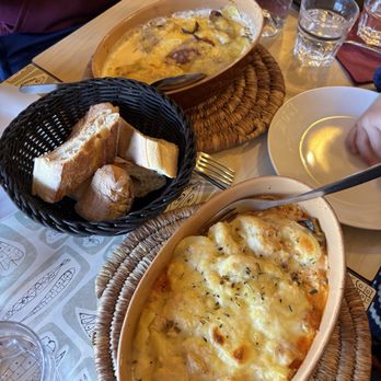 Bistro des Augustins - Gratins with bread - Bistros Near Me - Paris, 75