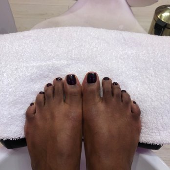 Studio Nail Bar - Pedicure after complimentary paraffin treatment - Nail Salons Near Me - Burbank, California Studio Nail Bar - Pedicure after complimentary paraffin treatment - Nail Salons Near Me - Burbank, California