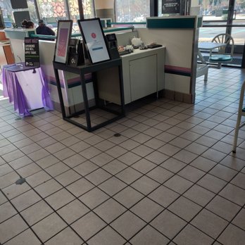 Taco Bell - Automated kiosks wide angel - Fast Food Near Me - Pittsburgh, Pennsylvania