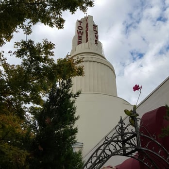 Tower Cafe - Infamous Tower - Breakfast & Brunch Near Me - Sacramento, California