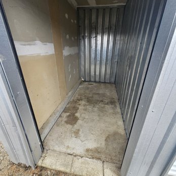 Grizzly Cares Services - Junk Removal & Hauling Near Me - Nelson, British Columbia Grizzly Cares Services - Junk Removal & Hauling Near Me - Nelson, British Columbia