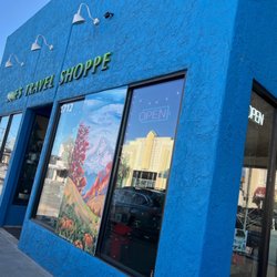 Zoe's Travel Shoppe - Cute little shop hand curated by the owner for all things travel