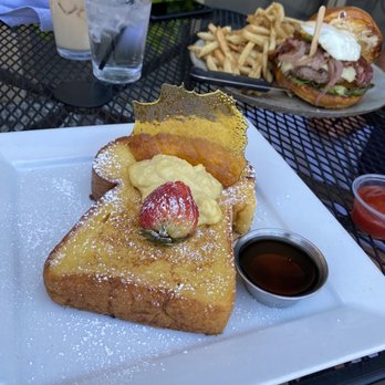 Toast - Creme Brûlée French Toast - Breakfast & Brunch Near Me - Temecula, California Toast - Creme Brûlée French Toast - Breakfast & Brunch Near Me - Temecula, California