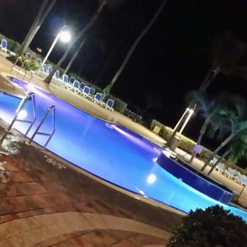 Islander Resort - Pool party! - Resorts Near Me - Islamorada, Florida