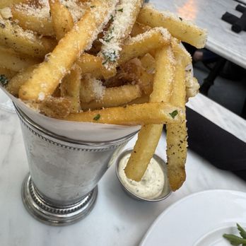 RH Rooftop Restaurant at RH Dallas - American Near Me - Dallas, Texas