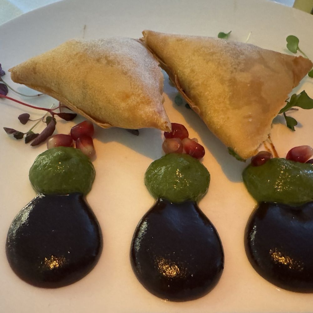 Veeraswamy - Samosas - Indian Near Me - London, XGL Veeraswamy - Samosas - Indian Near Me - London, XGL