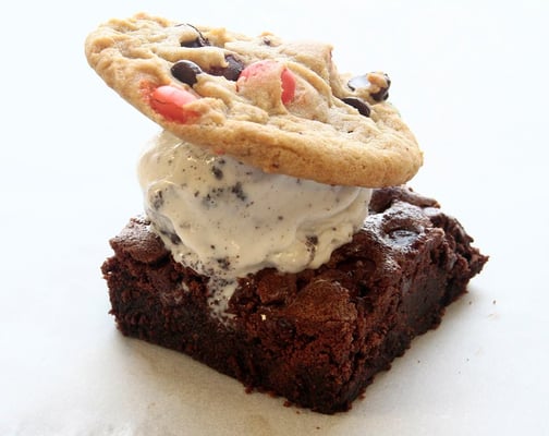 Insomnia Cookies by null