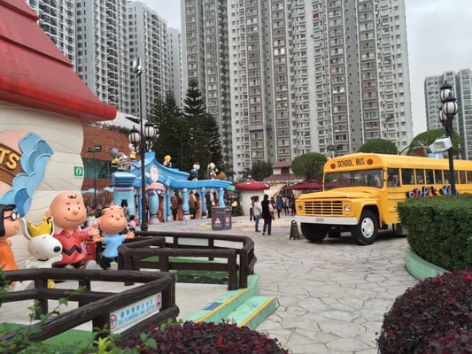 Snoopy's World by null