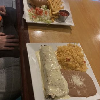 Mariachiles Mexican Grill - Cheeseburger & Fries | Fajita Burrito - Mexican Near Me - Palatka, Florida Mariachiles Mexican Grill - Cheeseburger & Fries | Fajita Burrito - Mexican Near Me - Palatka, Florida