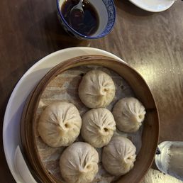 D8. Pan Fried Pork Buns Shanghai Style (4)