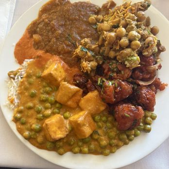Himalayan Fusion - A full vegetarian offering. The spicy tandoori style cauliflower was impressive and memorable! - Indian Near Me - Harrisburg, Pennsylvania