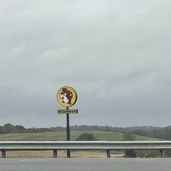 Buc-ee’s - Gas Stations Near Me - Mount Crawford, Virginia