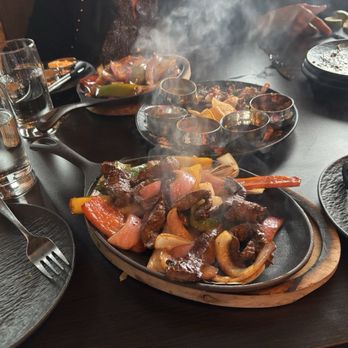 Molkagtez - Piping hot fajitas - Breakfast & Brunch Near Me - Mississauga, Ontario Molkagtez - Piping hot fajitas - Breakfast & Brunch Near Me - Mississauga, Ontario